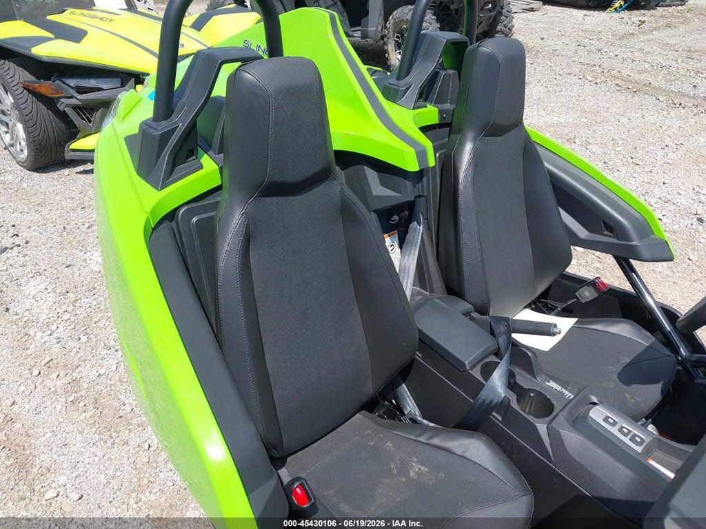 57XAAPHD6S8167699 2025 POLARIS SLINGSHOT photo no. 8