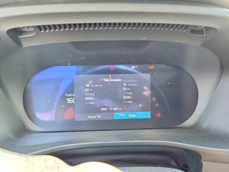 2025 VOLVO XC40 CORE — Фото 9 из 13