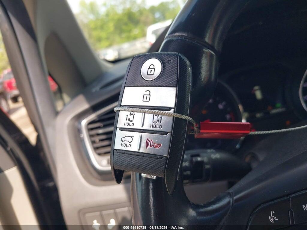 KNDMC5C12H6325803 2017 KIA SEDONA photo no. 11
