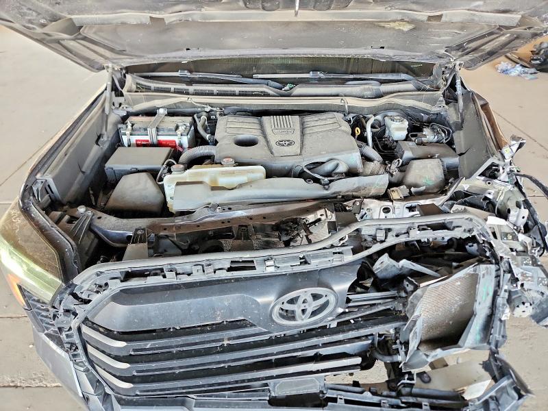 2022 TOYOTA TUNDRA SR5 — Фото 11 из 12