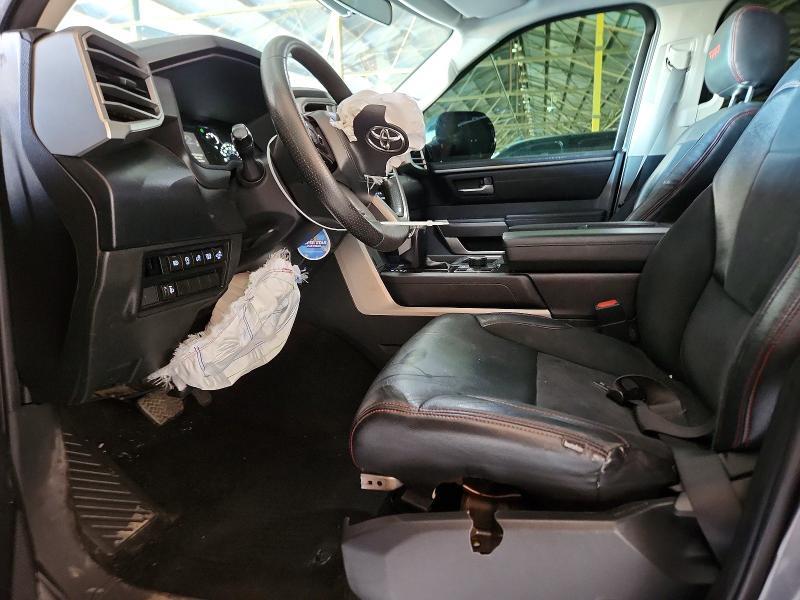 2022 TOYOTA TUNDRA SR5 — Фото 7 из 12