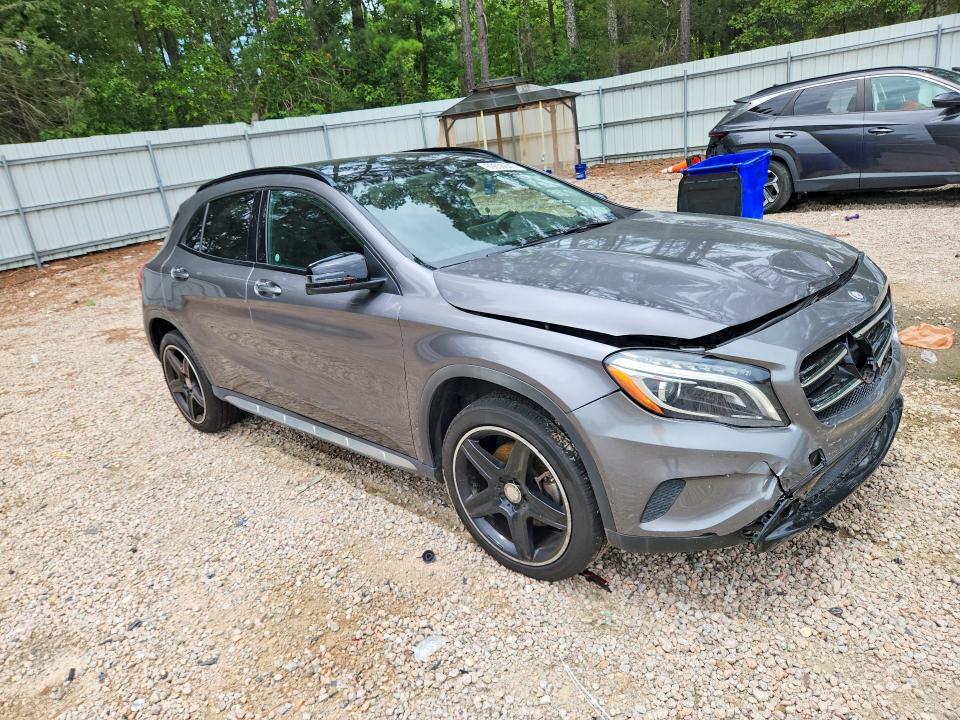 2017 MERCEDES-BENZ GLA 250 4MATIC — Фото 4 из 12