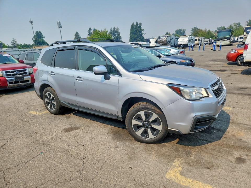 2017 SUBARU FORESTER 2.5X PREMIUM — Фото 4 из 12