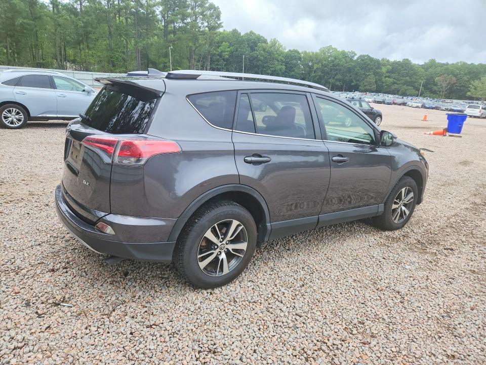 2017 TOYOTA RAV4 XLE — Фото 3 из 12