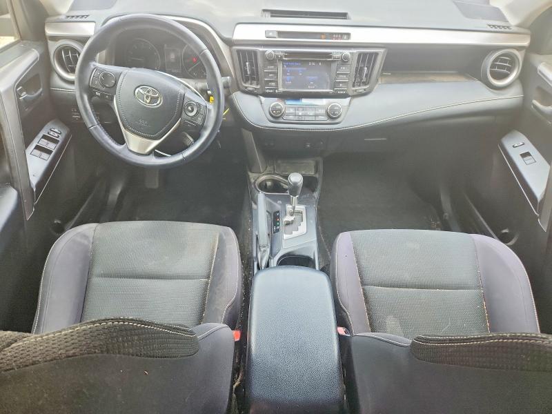 2017 TOYOTA RAV4 XLE — Фото 8 из 12