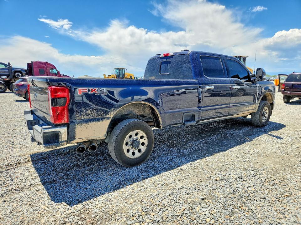 2024 FORD F350 SUPER DUTY — Фото 3 из 12