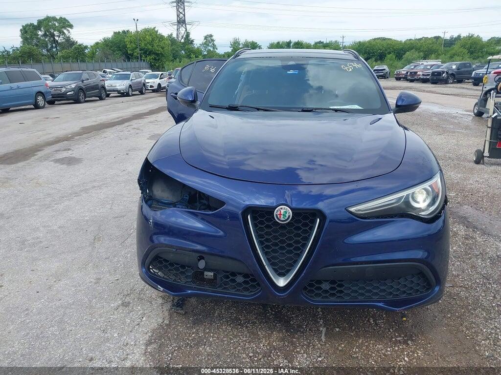 ZASFAKNN3J7C00135 2018 ALFA ROMEO STELVIO photo no. 12
