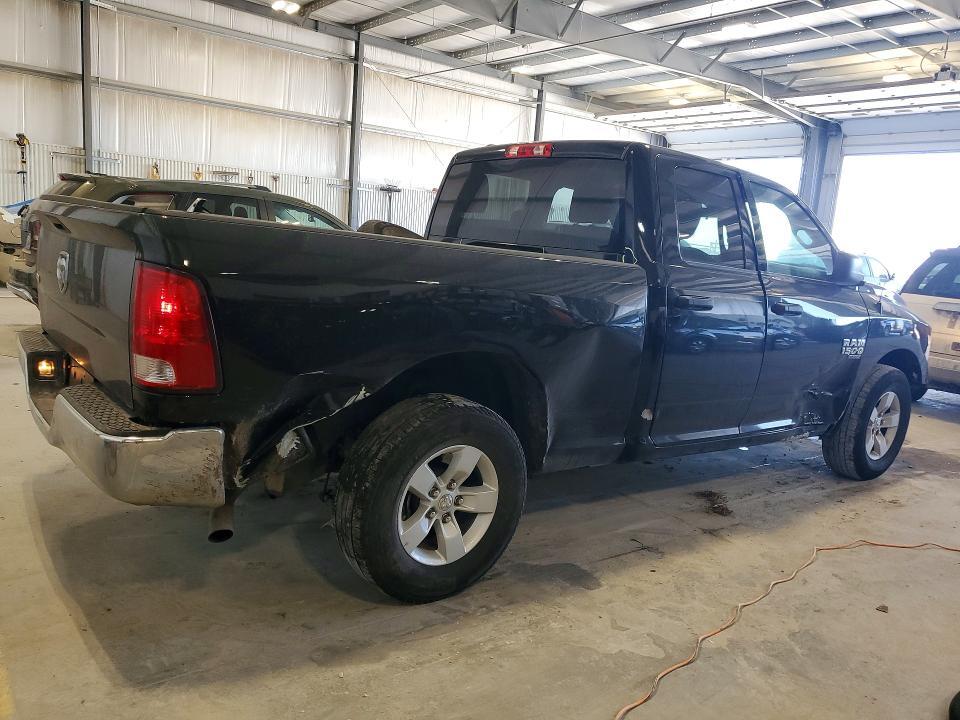 2024 RAM 1500 CLASSIC SLT/WARLOCK — Фото 3 из 13