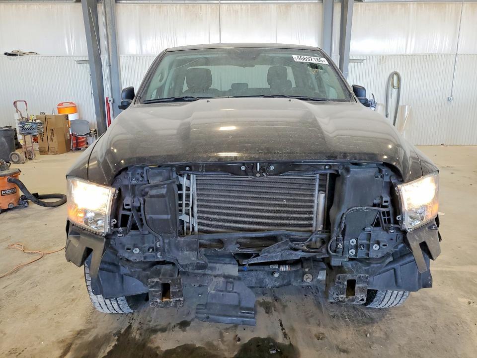 2024 RAM 1500 CLASSIC SLT/WARLOCK — Фото 5 из 13