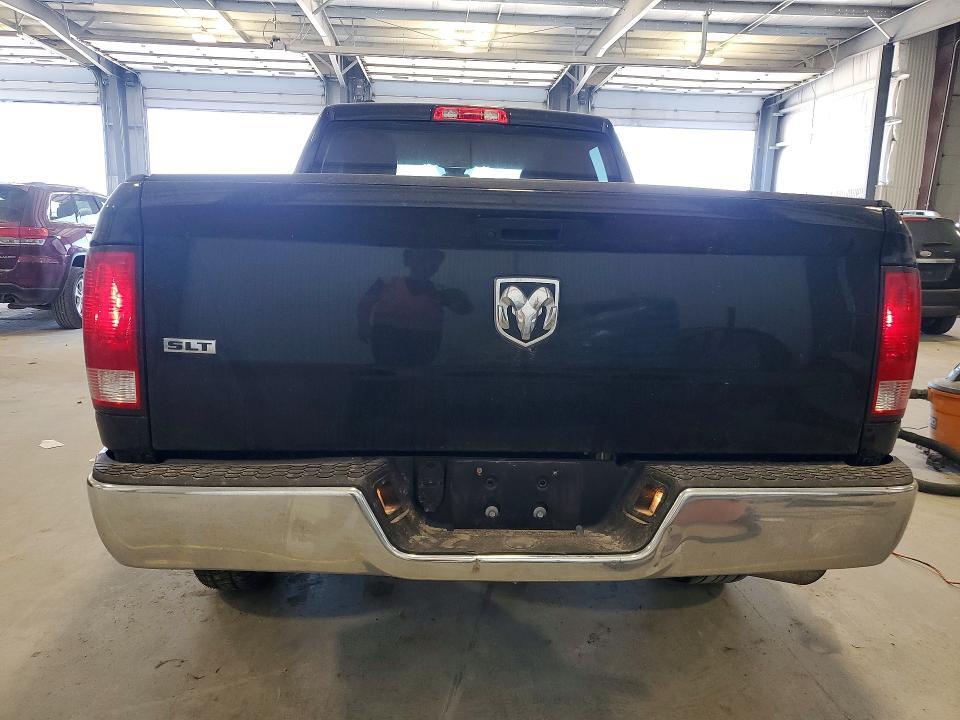 2024 RAM 1500 CLASSIC SLT/WARLOCK — Фото 6 из 13