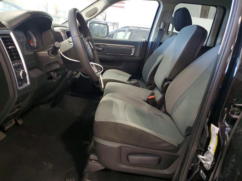2024 RAM 1500 CLASSIC SLT/WARLOCK — Фото 7 из 13