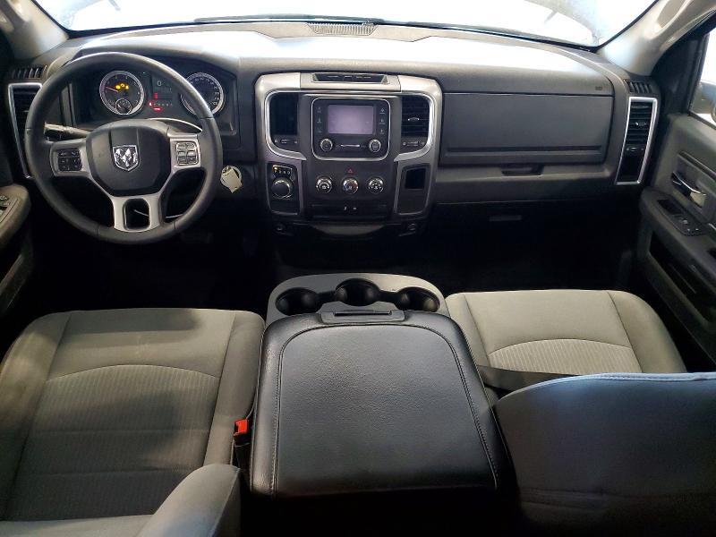 2024 RAM 1500 CLASSIC SLT/WARLOCK — Фото 8 из 13