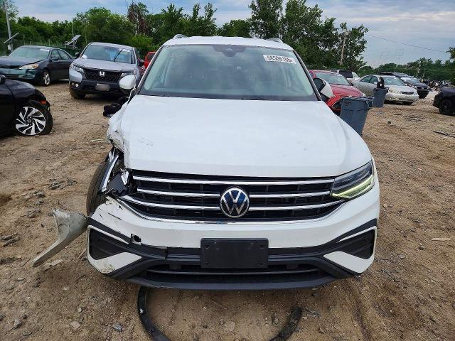 2022 VOLKSWAGEN TIGUAN SE — Фото 5 из 13