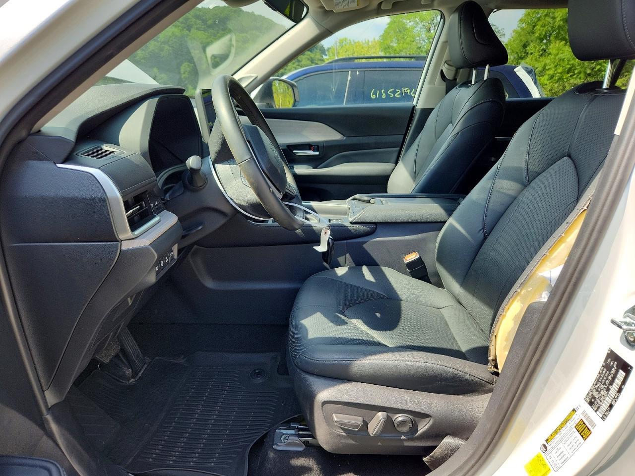 2024 TOYOTA GRAND HIGHLANDER HYBRID LIMITED — Фото 7 из 13