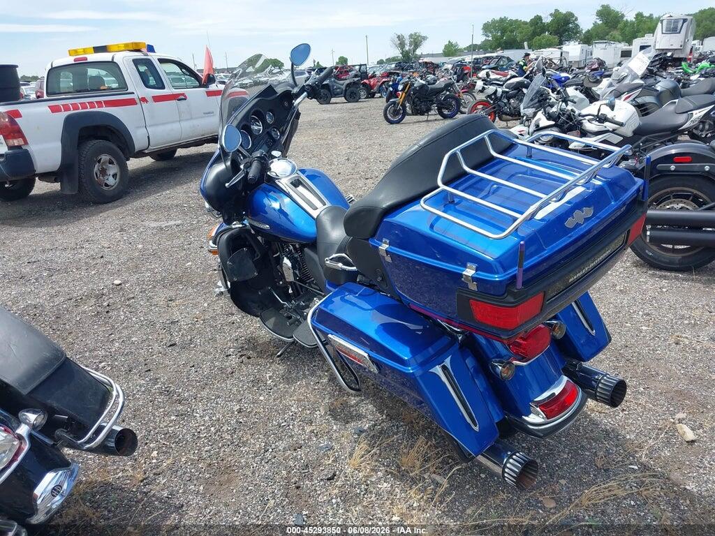 1HD1KEM16AB671935 2010 HARLEY-DAVIDSON FLHTK photo no. 3