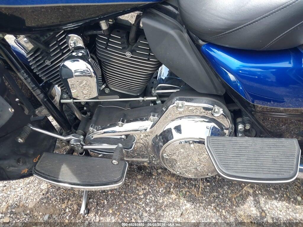 1HD1KEM16AB671935 2010 HARLEY-DAVIDSON FLHTK photo no. 9