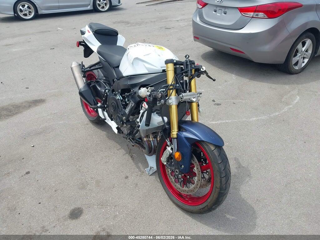 JS1GR7MA5S7100048 2025 SUZUKI GSX-R750 photo no. 1