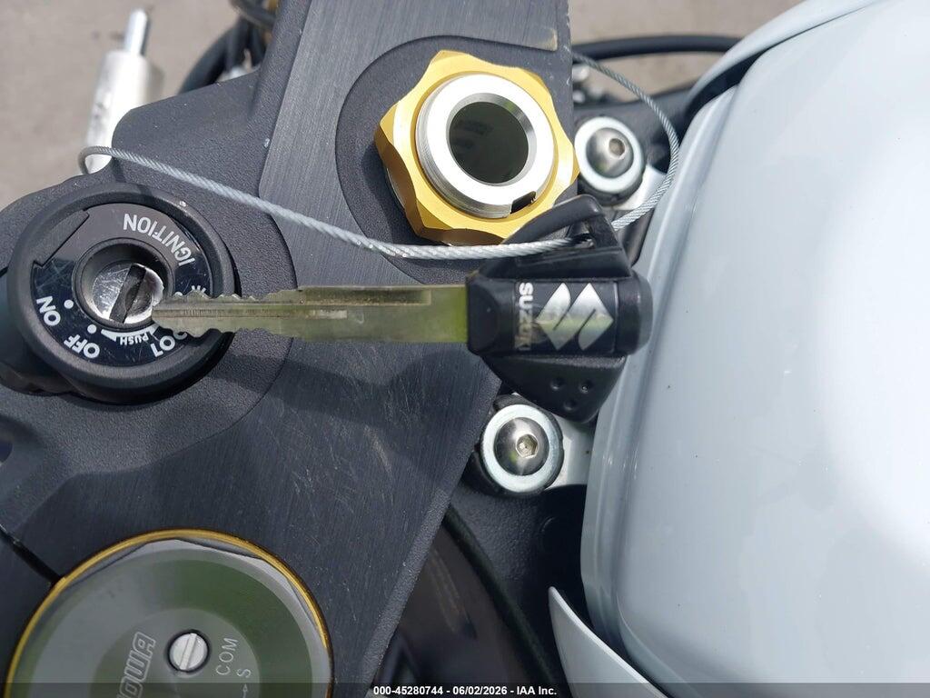 JS1GR7MA5S7100048 2025 SUZUKI GSX-R750 photo no. 11
