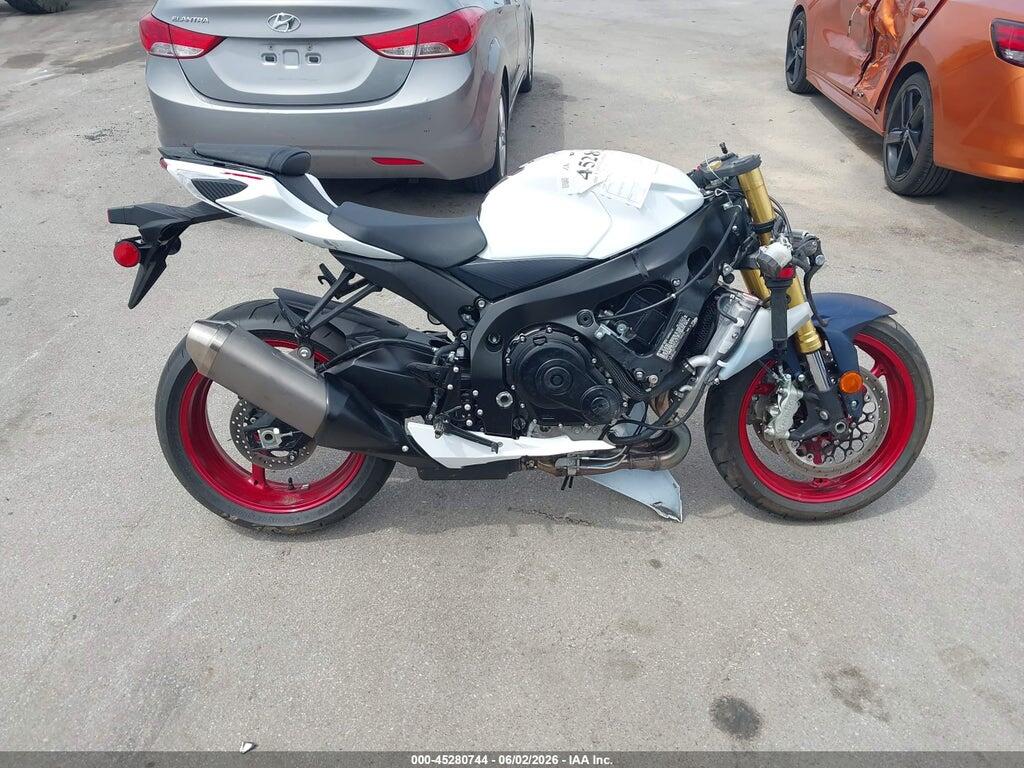 JS1GR7MA5S7100048 2025 SUZUKI GSX-R750 photo no. 12