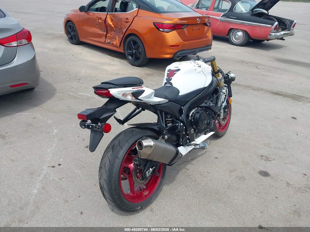 JS1GR7MA5S7100048 2025 SUZUKI GSX-R750 photo no. 4