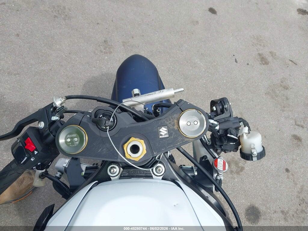 JS1GR7MA5S7100048 2025 SUZUKI GSX-R750 photo no. 7