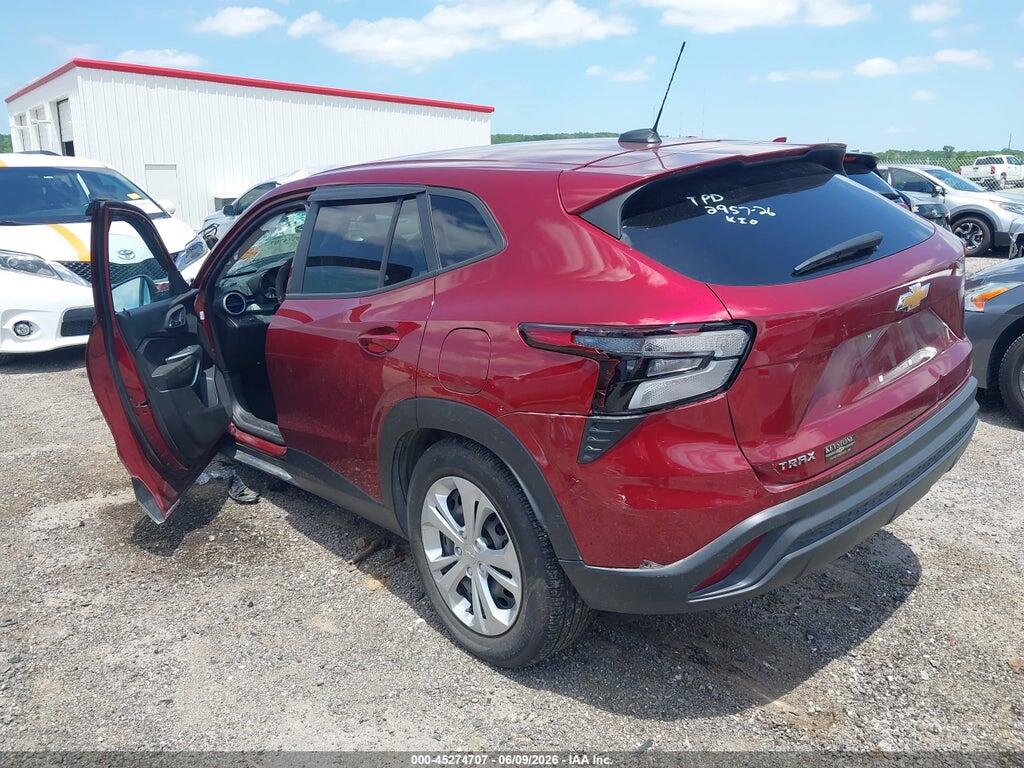KL77LFEP1SC010940 2025 CHEVROLET TRAX photo no. 3