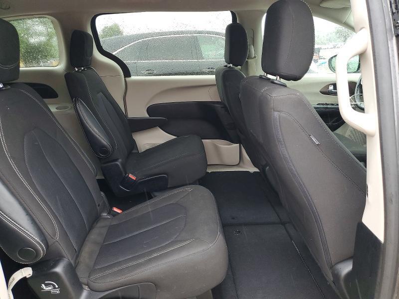 2023 CHRYSLER VOYAGER LX — Фото 11 из 13