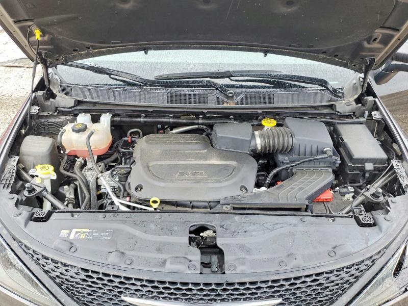 2023 CHRYSLER VOYAGER LX — Фото 12 из 13