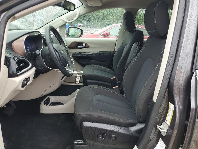2023 CHRYSLER VOYAGER LX — Фото 7 из 13