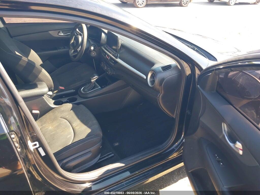 3KPF24AD4ME366988 2021 KIA FORTE photo no. 5