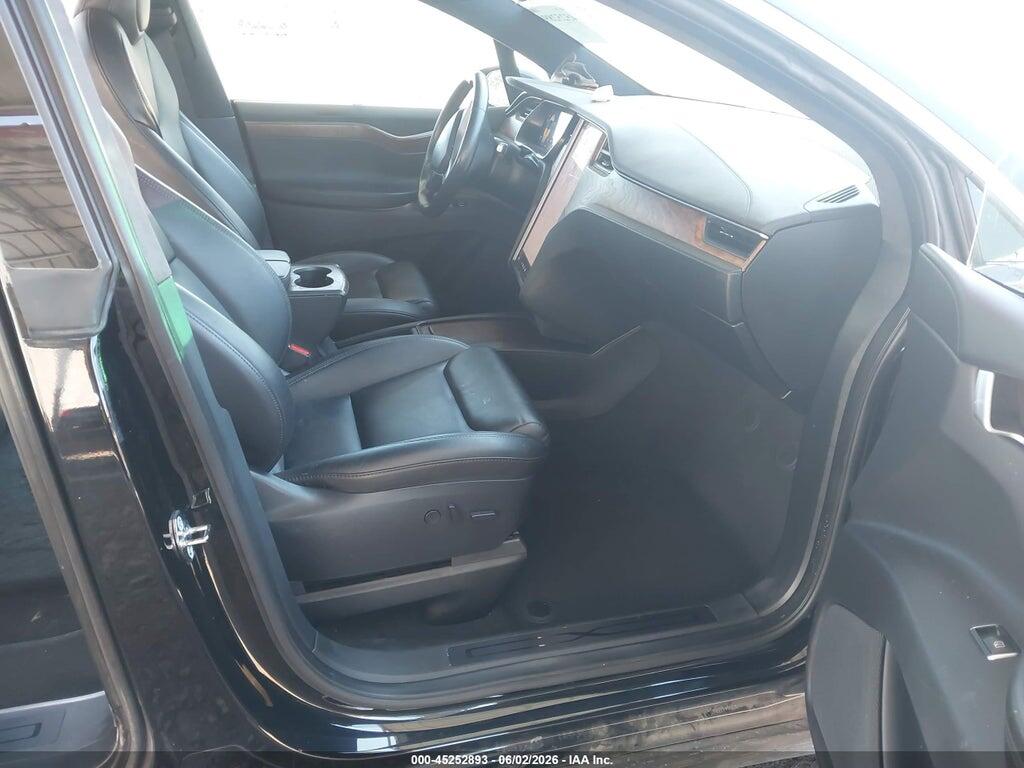5YJXCBE2XLF263811 2020 TESLA MODEL X photo no. 5
