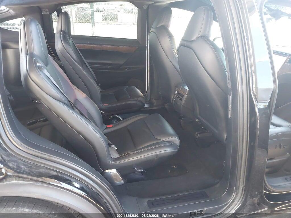 5YJXCBE2XLF263811 2020 TESLA MODEL X photo no. 8
