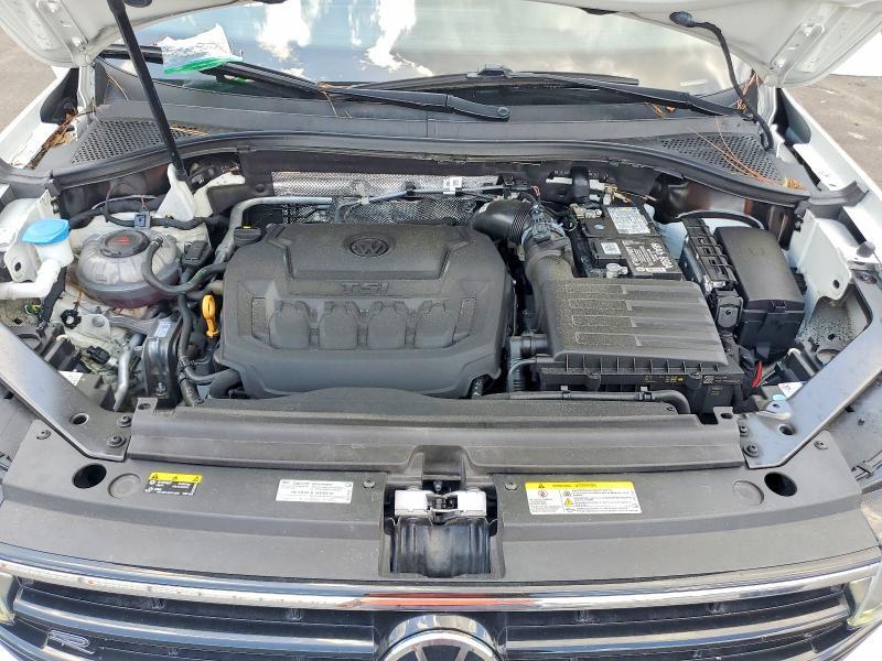 2022 VOLKSWAGEN TIGUAN SE R-LINE BLACK — Фото 12 из 14