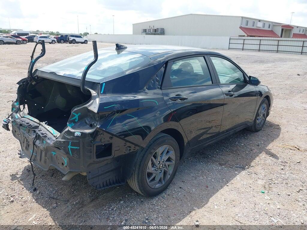 KMHLM4DG3RU852280 2024 HYUNDAI ELANTRA photo no. 4