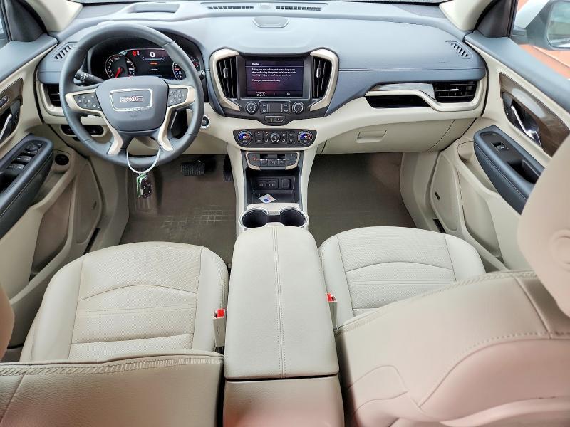 2023 GMC TERRAIN DENALI — Фото 8 из 13