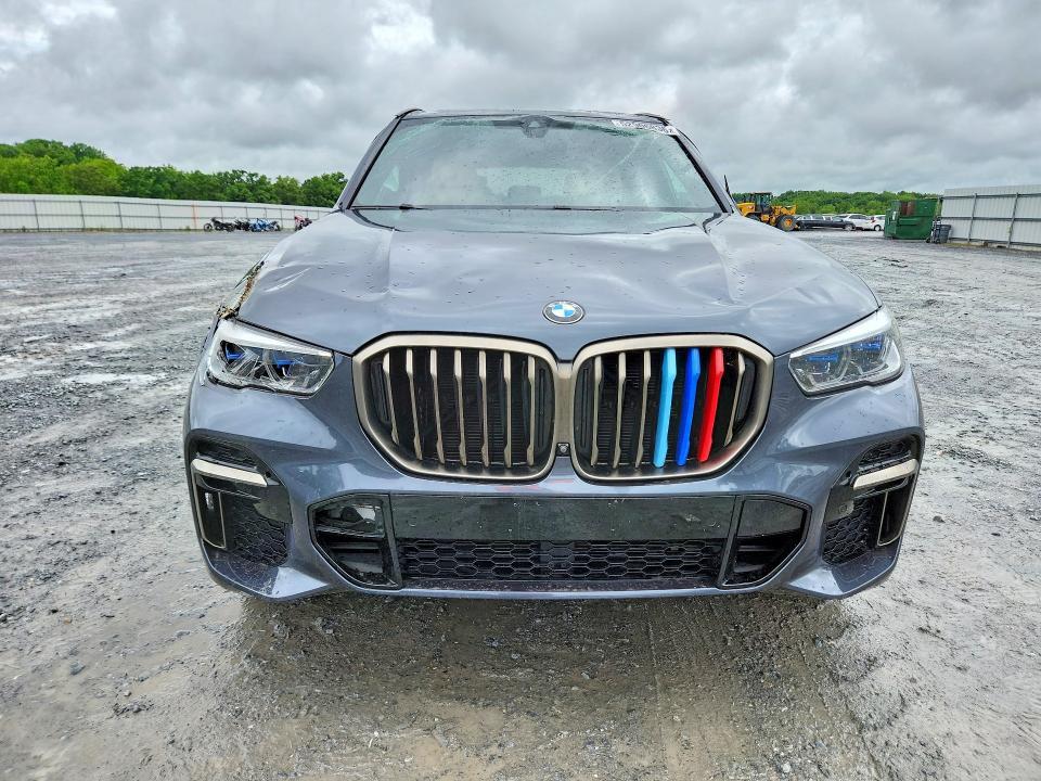 2022 BMW X5 M50I — Фото 5 из 13