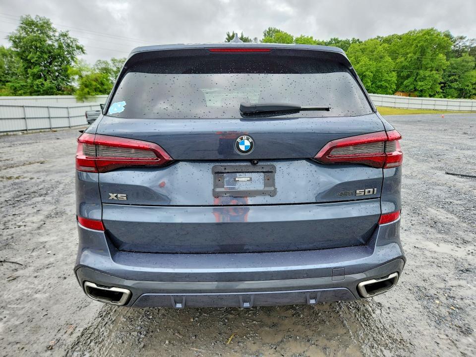 2022 BMW X5 M50I — Фото 6 из 13
