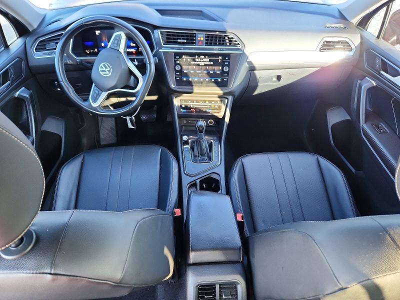 2022 VOLKSWAGEN TIGUAN — Фото 8 из 13