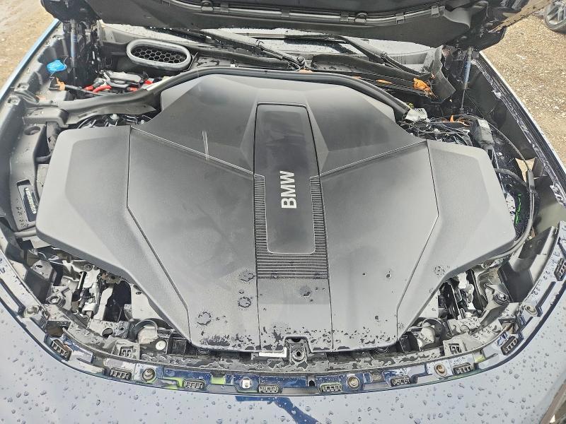 2025 BMW I7 XDRIVE60 — Фото 11 из 13
