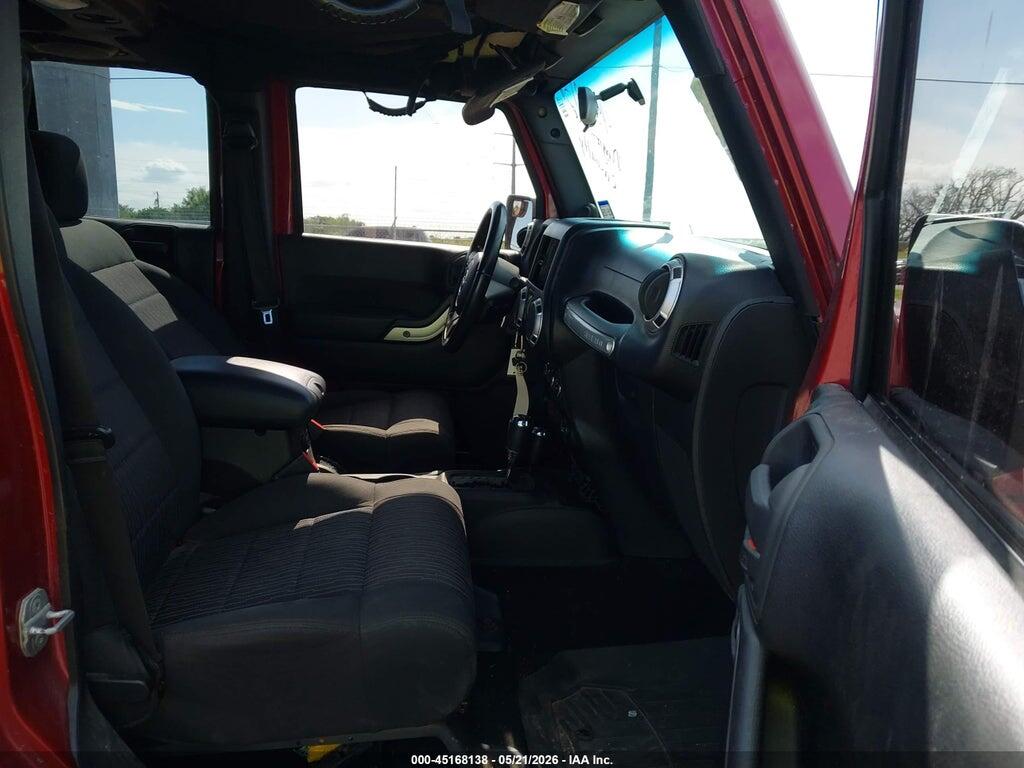 1J4BA6H11BL584541 2011 JEEP WRANGLER UNLIMITED photo no. 5