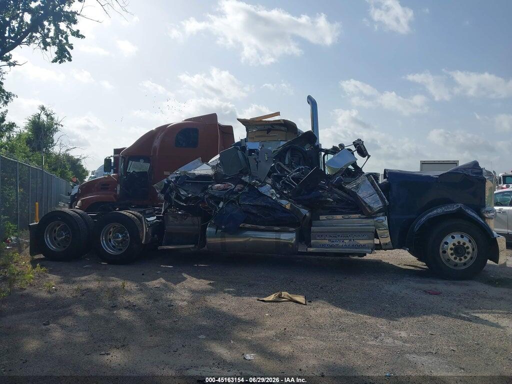 1XPXD49X3LD653055 2020 PETERBILT 389 photo no. 12