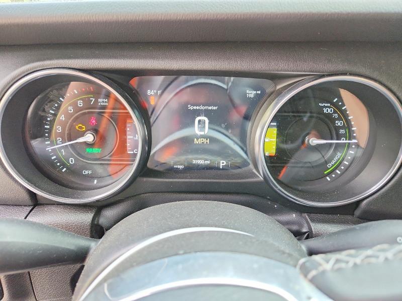 2022 JEEP WRANGLER UNLIMITED SAHARA 4XE — Фото 9 из 12