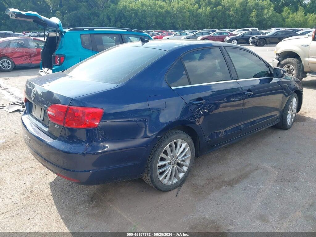 3VWLL7AJ5DM386046 2013 VOLKSWAGEN JETTA photo no. 4