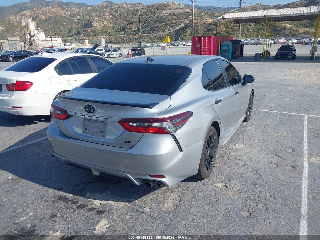 4T1T11AK8MU445581 2021 TOYOTA CAMRY photo no. 4