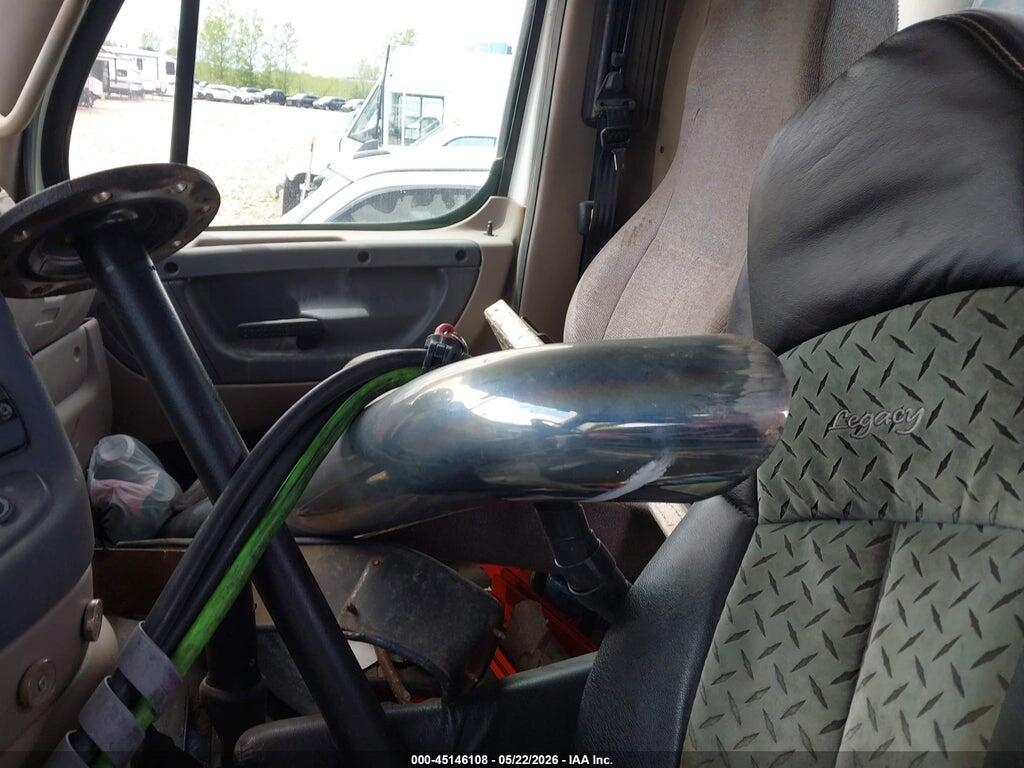 1FUJGEDV2CSBM0753 2012 FREIGHTLINER CASCADIA 125 photo no. 6