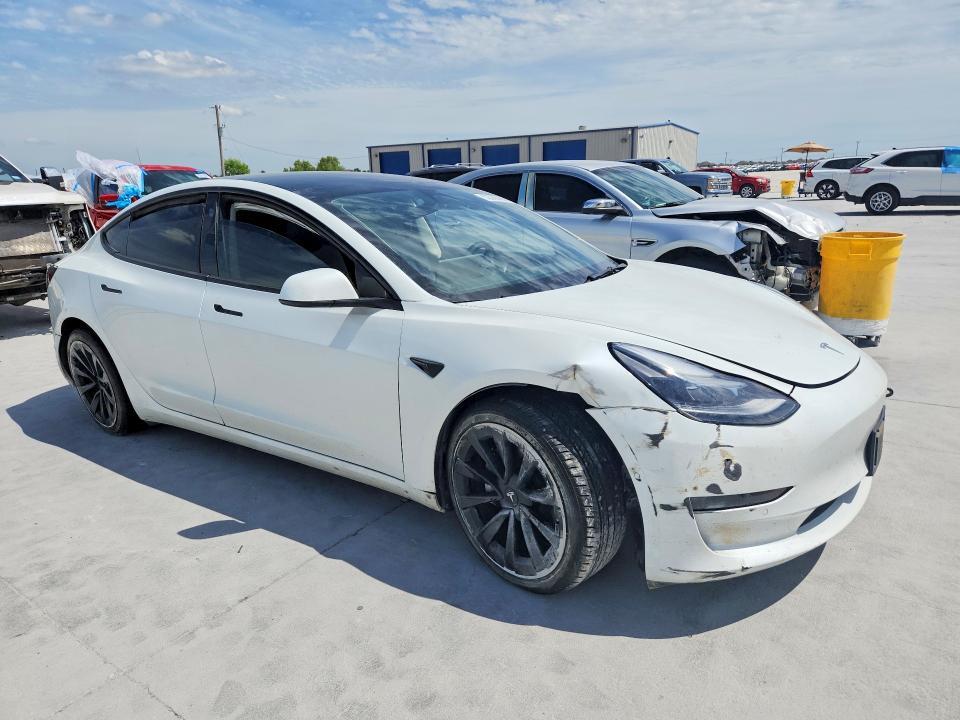 2022 TESLA MODEL 3 — Фото 4 из 12