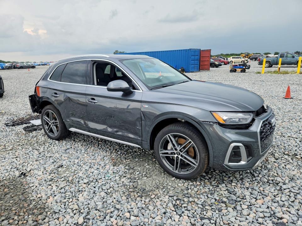 2021 AUDI Q5 E PREMIUM — Фото 4 из 12