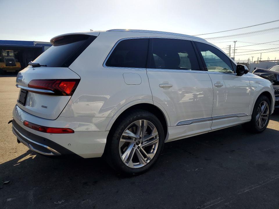 2021 AUDI Q7 PREMIUM — Фото 3 из 13