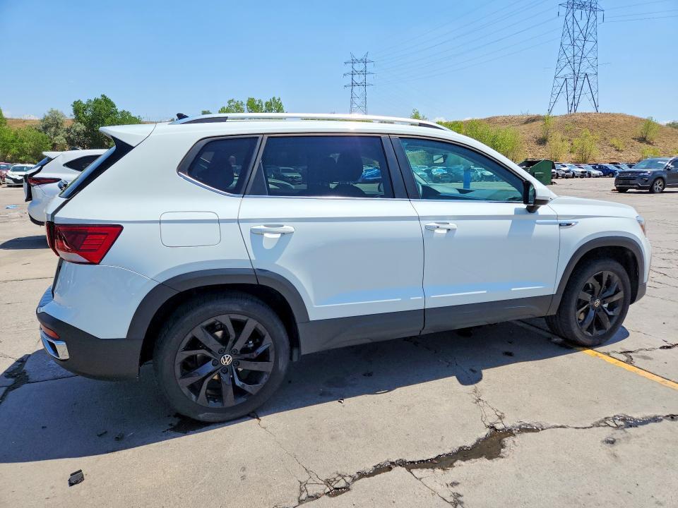 2022 VOLKSWAGEN TAOS SE — Фото 3 из 14