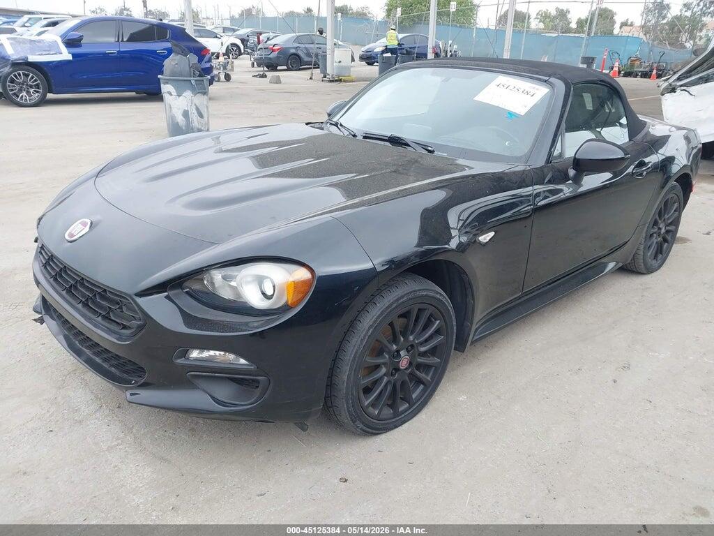 JC1NFAEK4H0104309 2017 FIAT 124 SPIDER photo no. 2